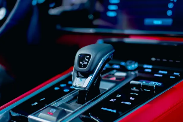 카지노 유케이 온라인 슬롯츠 안드로이드/iOS 앱